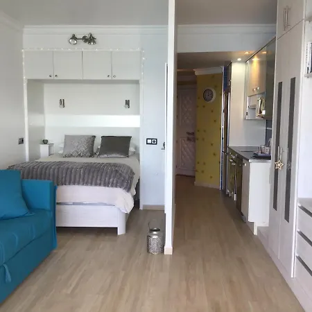 Playa La Carihuela Apartment *